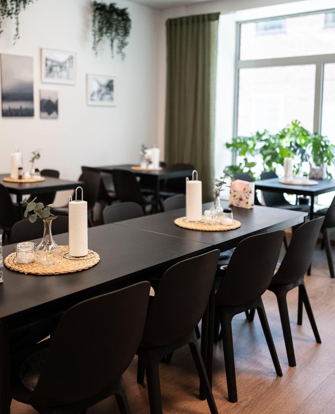 Ahlgrens Hotell Bed & Breakfast เยฟเลอ ภายนอก รูปภาพ